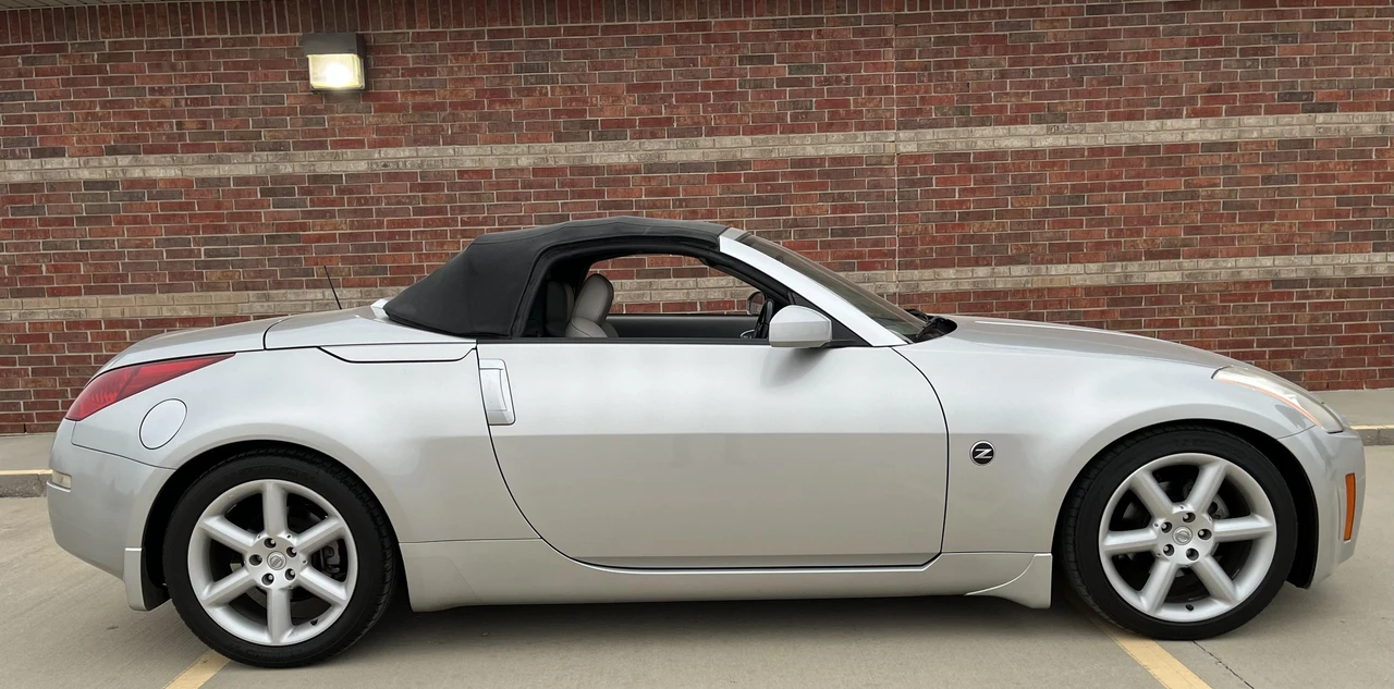 2004 Nissan 350Z 5th Gen - Image 25 of 31