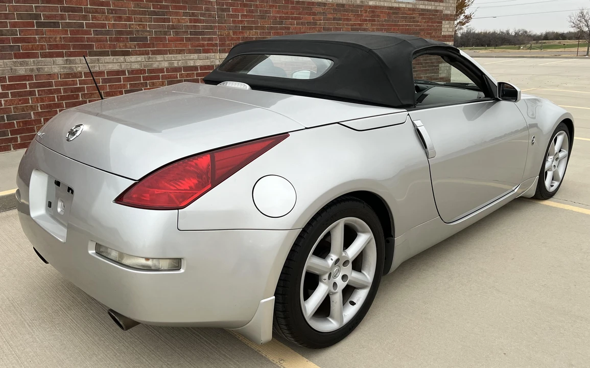 2004 Nissan 350Z 5th Gen - Image 21 of 31
