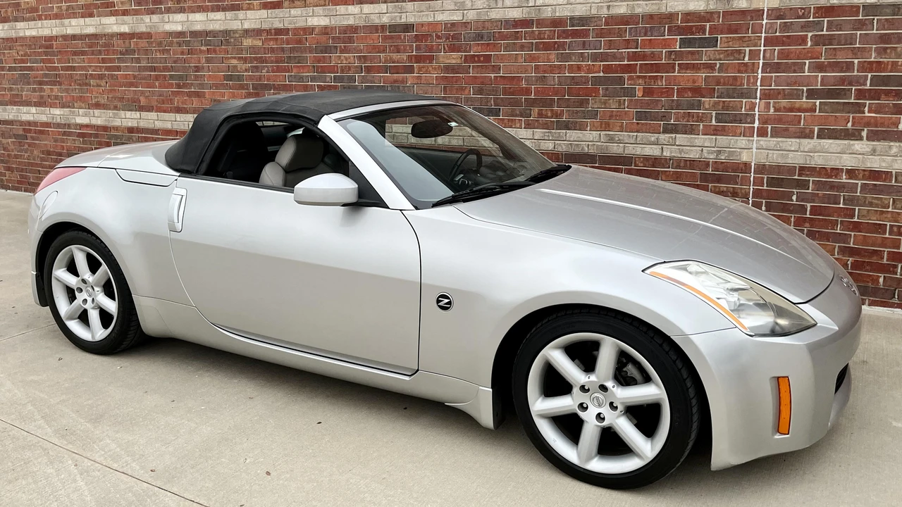 2004 Nissan 350Z 5th Gen - Image 27 of 31