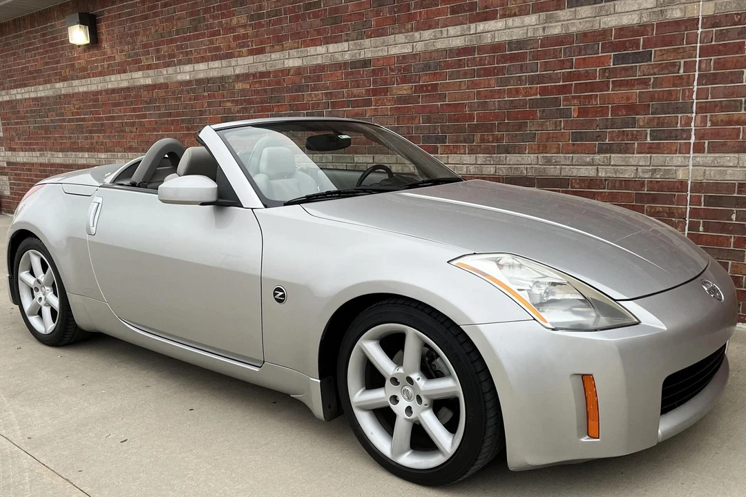 2004 Nissan 350Z 5th Gen - Image 3 of 31