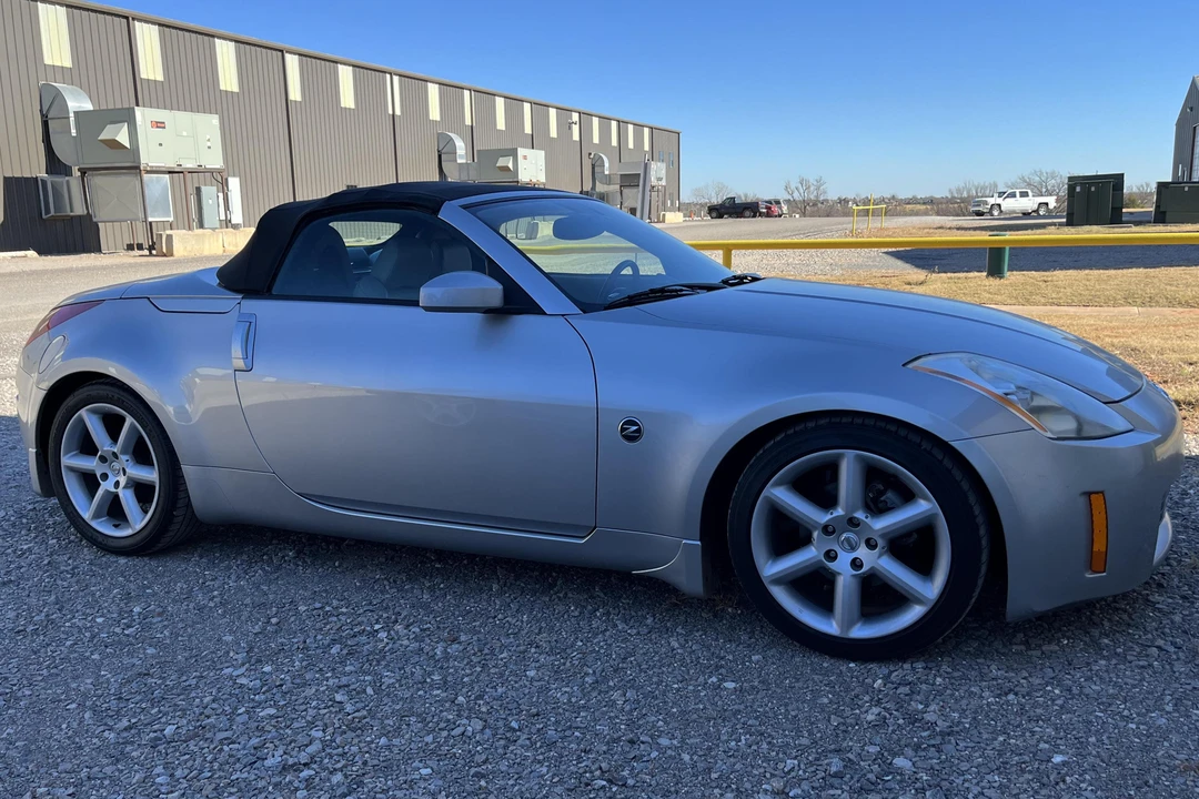 2004 Nissan 350Z 5th Gen - Image 26 of 31