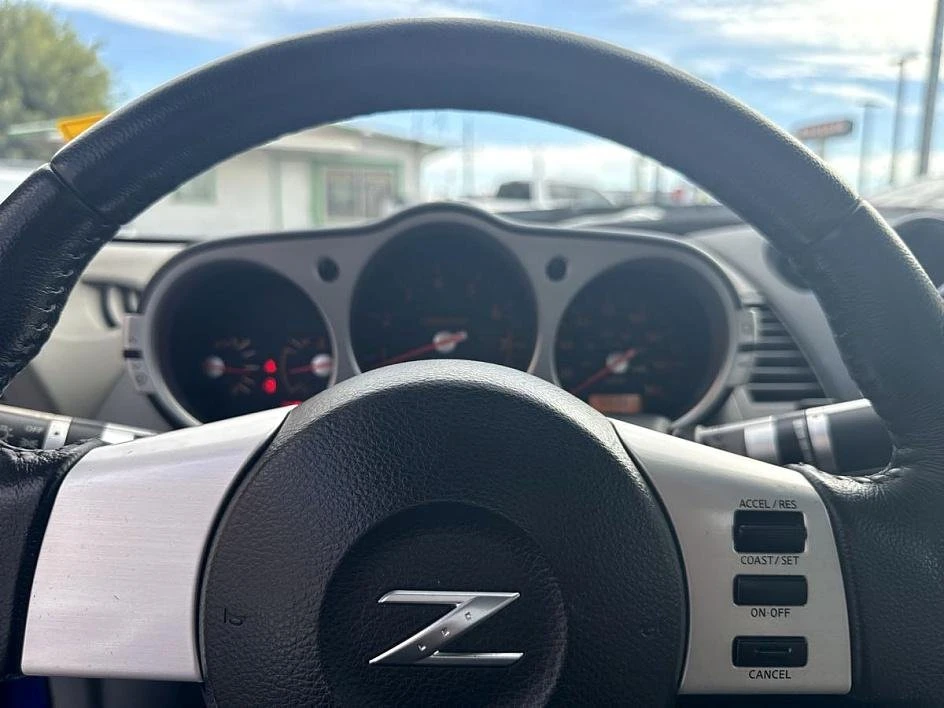 2004 Nissan 350Z 5th Gen - Image 4 of 17