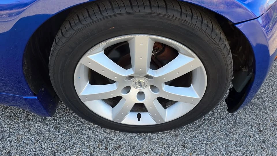 2004 Nissan 350Z 5th Gen - Image 9 of 17