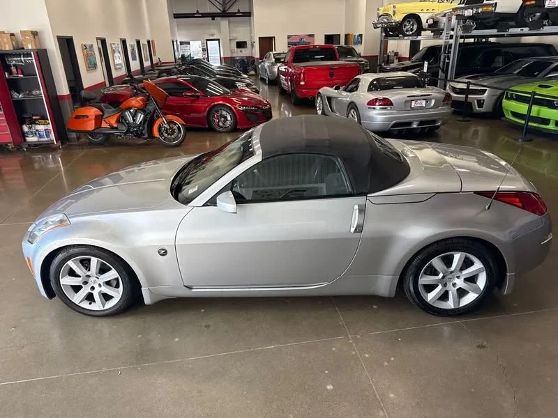 2004 Nissan 350Z 5th Gen - Image 2 of 18