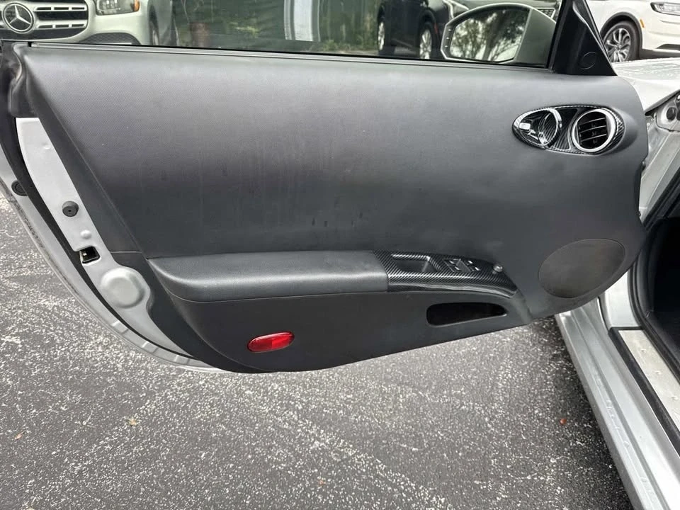 2004 Nissan 350Z 5th Gen - Image 4 of 10