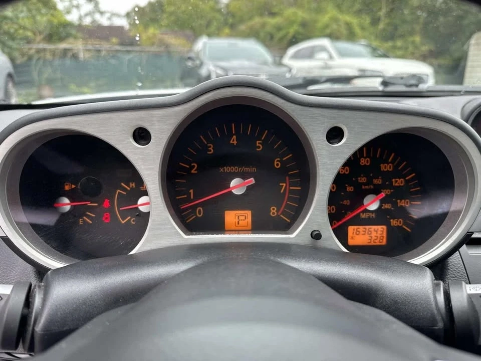 2004 Nissan 350Z 5th Gen - Image 9 of 10