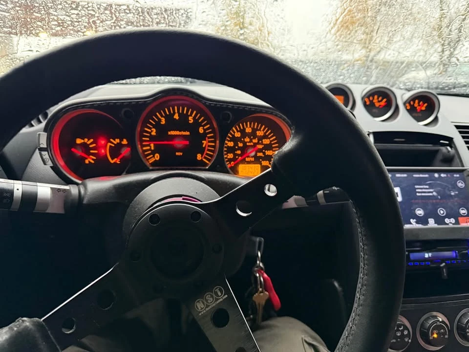 2004 Nissan 350Z 5th Gen - Image 3 of 10