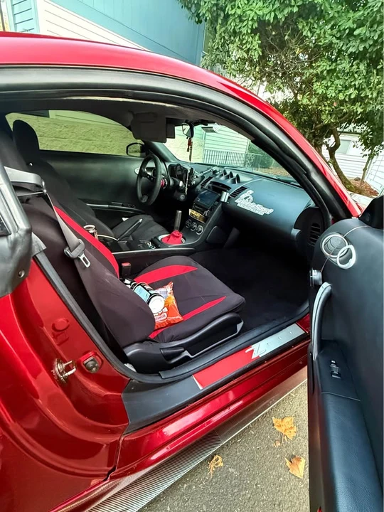 2004 Nissan 350Z 5th Gen - Image 4 of 10