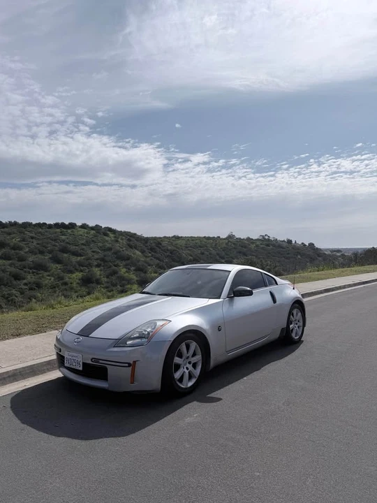 2004 Nissan 350Z 5th Gen - Image 2 of 7