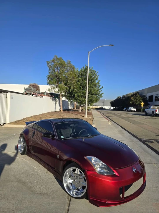 2004 Nissan 350Z 5th Gen - Image 2 of 12