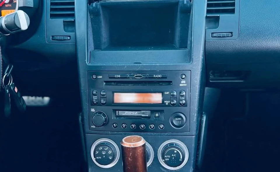 2004 Nissan 350Z 5th Gen - Image 9 of 10
