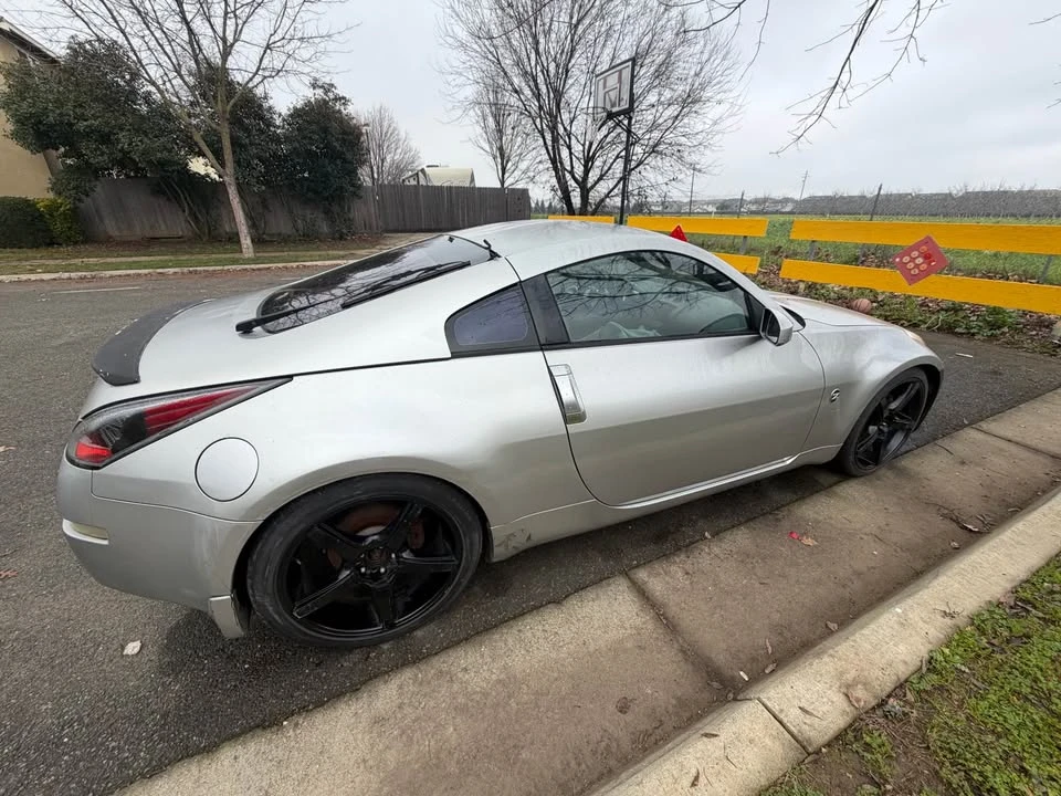 2004 Nissan 350Z 5th Gen - Image 11 of 11