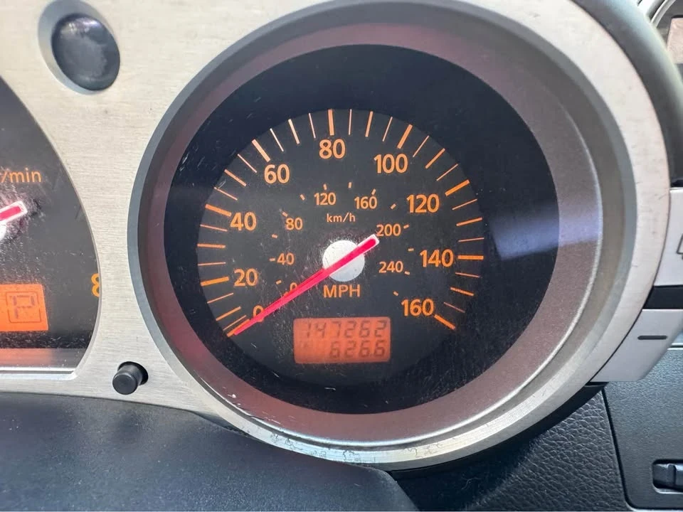 2004 Nissan 350Z 5th Gen - Image 10 of 13