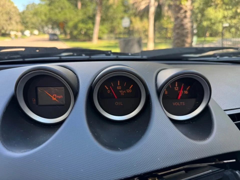 2004 Nissan 350Z 5th Gen - Image 11 of 13