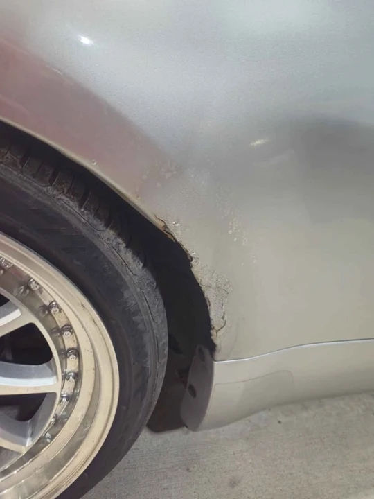 2004 Nissan 350Z 5th Gen - Image 15 of 17