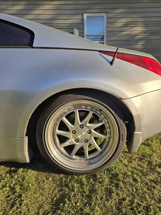 2004 Nissan 350Z 5th Gen - Image 2 of 17