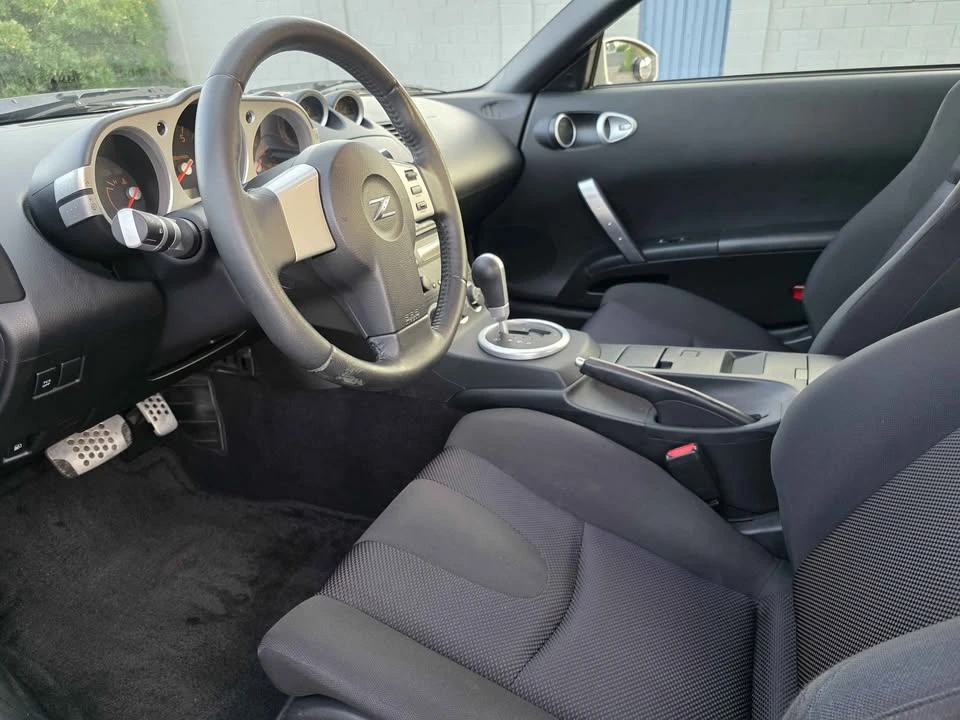 2004 Nissan 350Z 5th Gen - Image 15 of 21