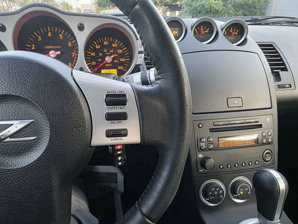 2004 Nissan 350Z 5th Gen - Image 17 of 21