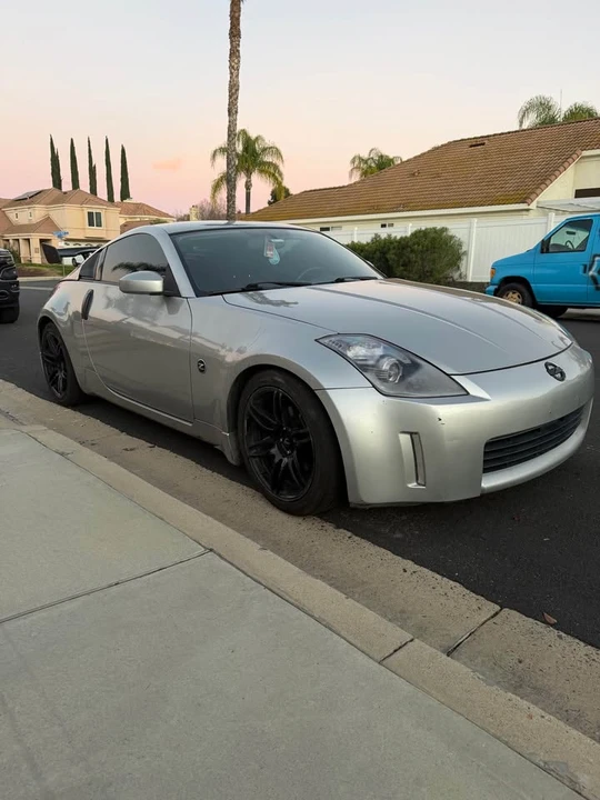 2004 Nissan 350Z 5th Gen - Image 2 of 14