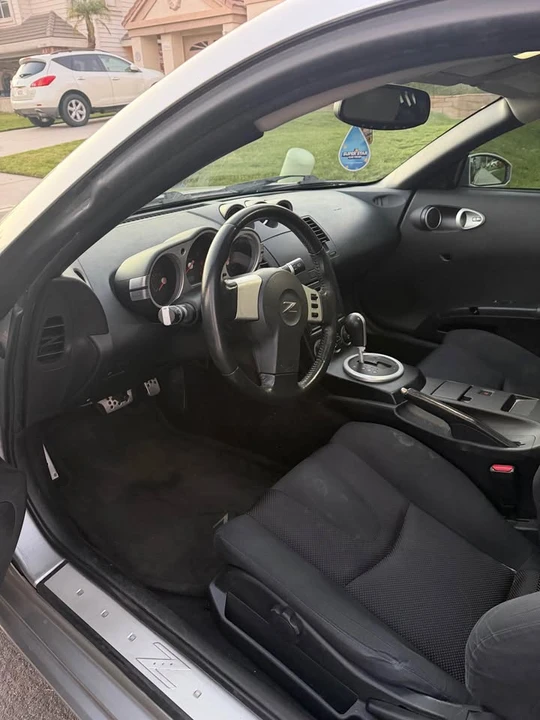 2004 Nissan 350Z 5th Gen - Image 9 of 14