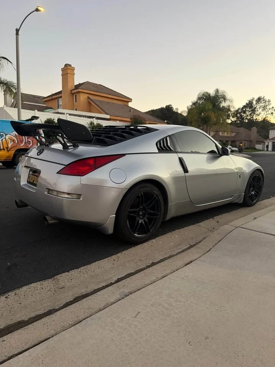2004 Nissan 350Z 5th Gen - Image 4 of 14
