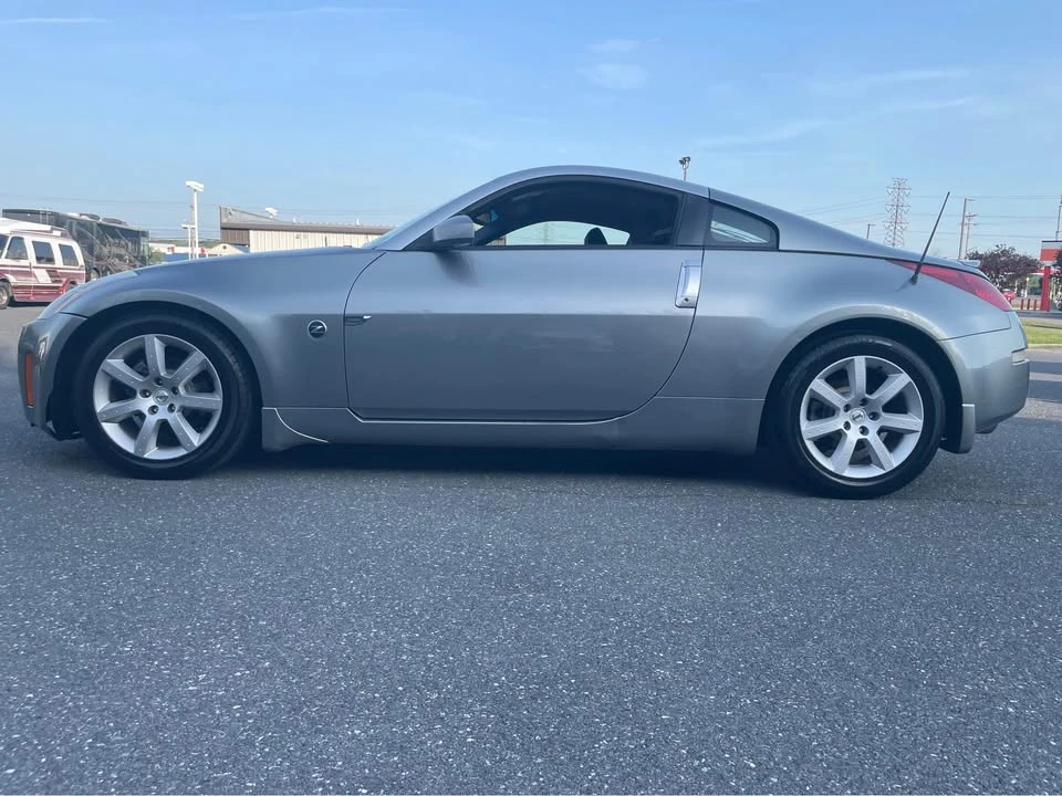 2004 Nissan 350Z 5th Gen - Image 4 of 14