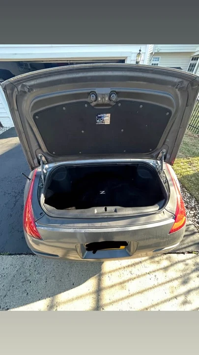 2004 Nissan 350Z 5th Gen - Image 8 of 11
