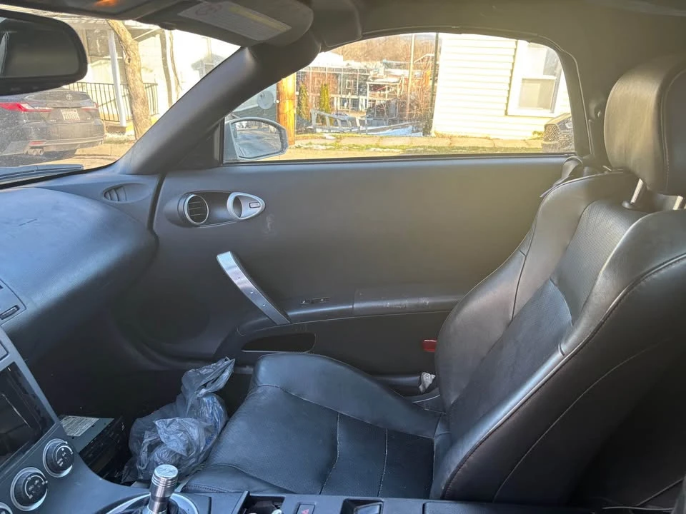 2004 Nissan 350Z 5th Gen - Image 11 of 14