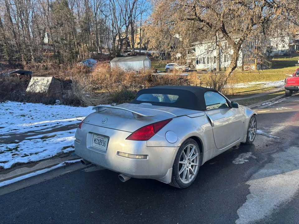 2004 Nissan 350Z 5th Gen - Image 2 of 14