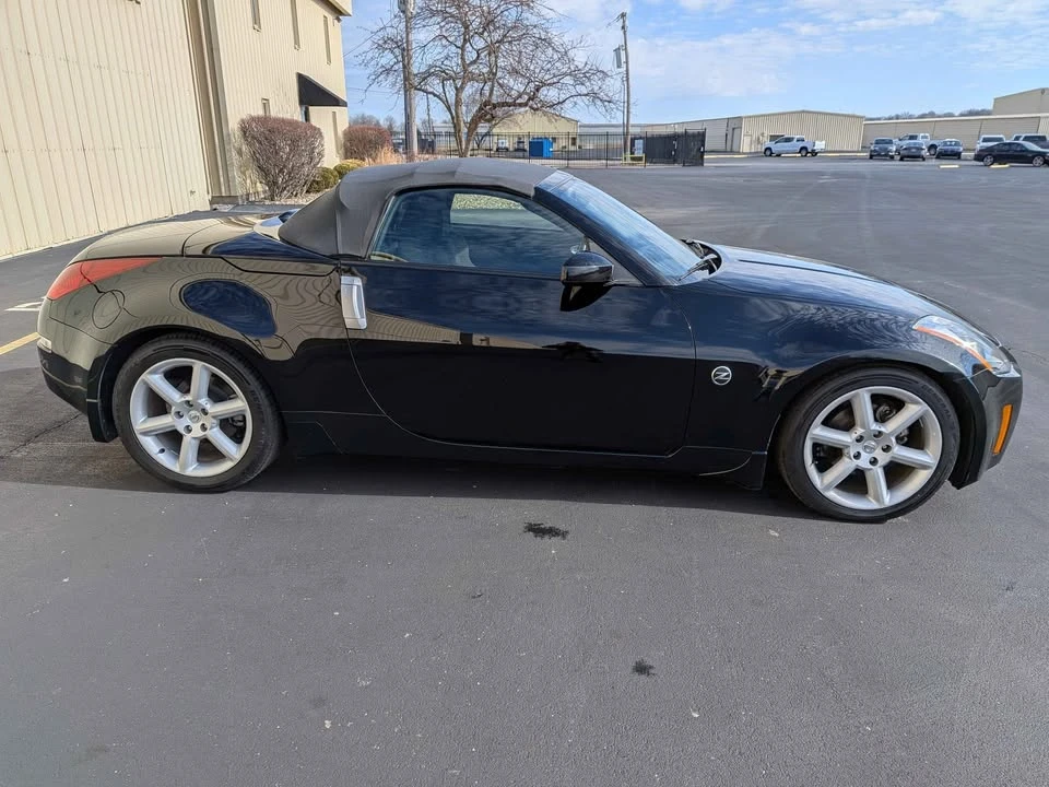 2004 Nissan 350Z 5th Gen - Image 10 of 20