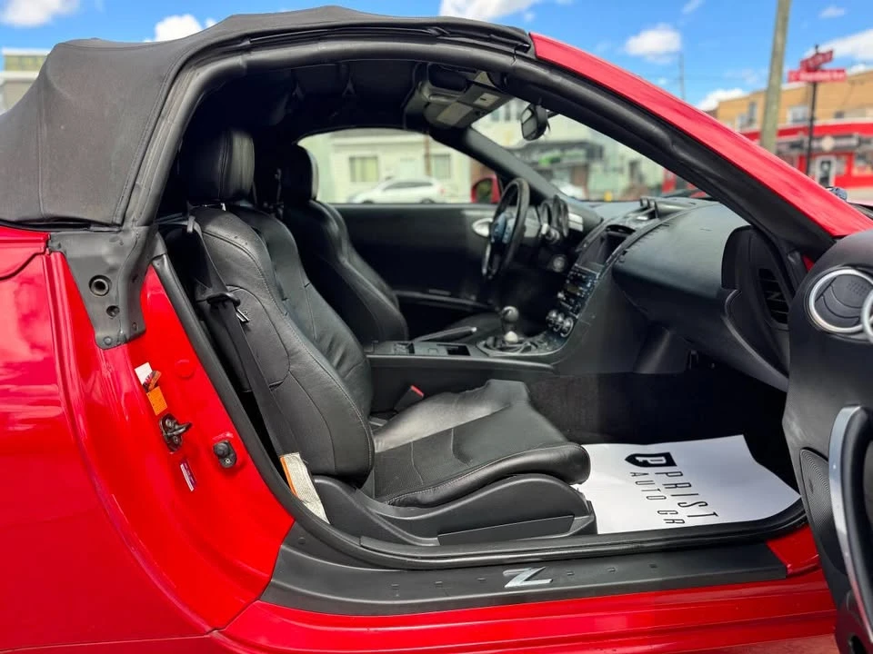 2004 Nissan 350Z 5th Gen - Image 11 of 20