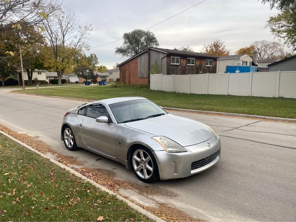 2004 Nissan 350Z 5th Gen - Image 3 of 9
