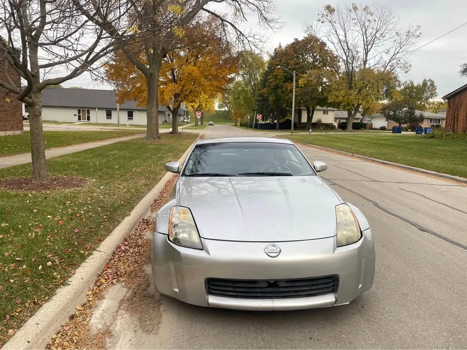 2004 Nissan 350Z 5th Gen - Image 2 of 9