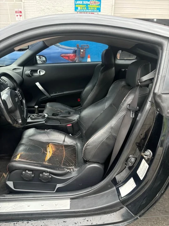 2004 Nissan 350Z 5th Gen - Image 10 of 11