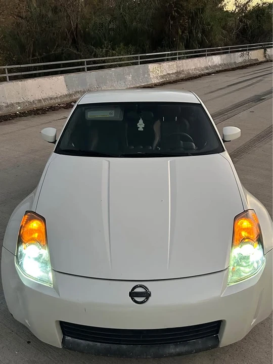 2004 Nissan 350Z 5th Gen - Image 2 of 6