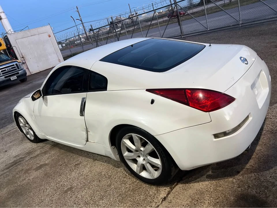 2004 Nissan 350Z 5th Gen - Image 5 of 10