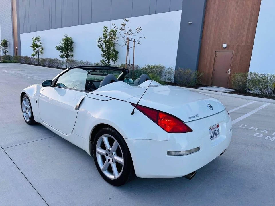 2004 Nissan 350Z 5th Gen - Image 8 of 16