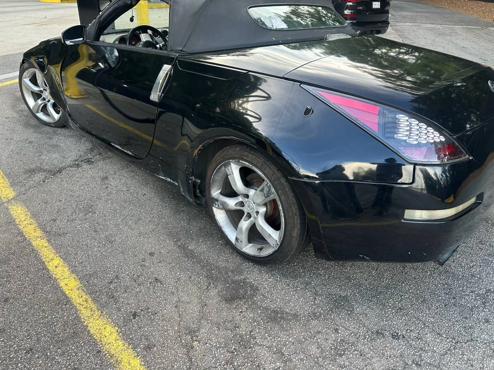 2004 Nissan 350Z 5th Gen - Image 4 of 8