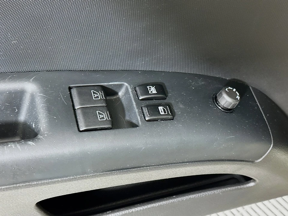2004 Nissan 350Z 5th Gen - Image 12 of 22