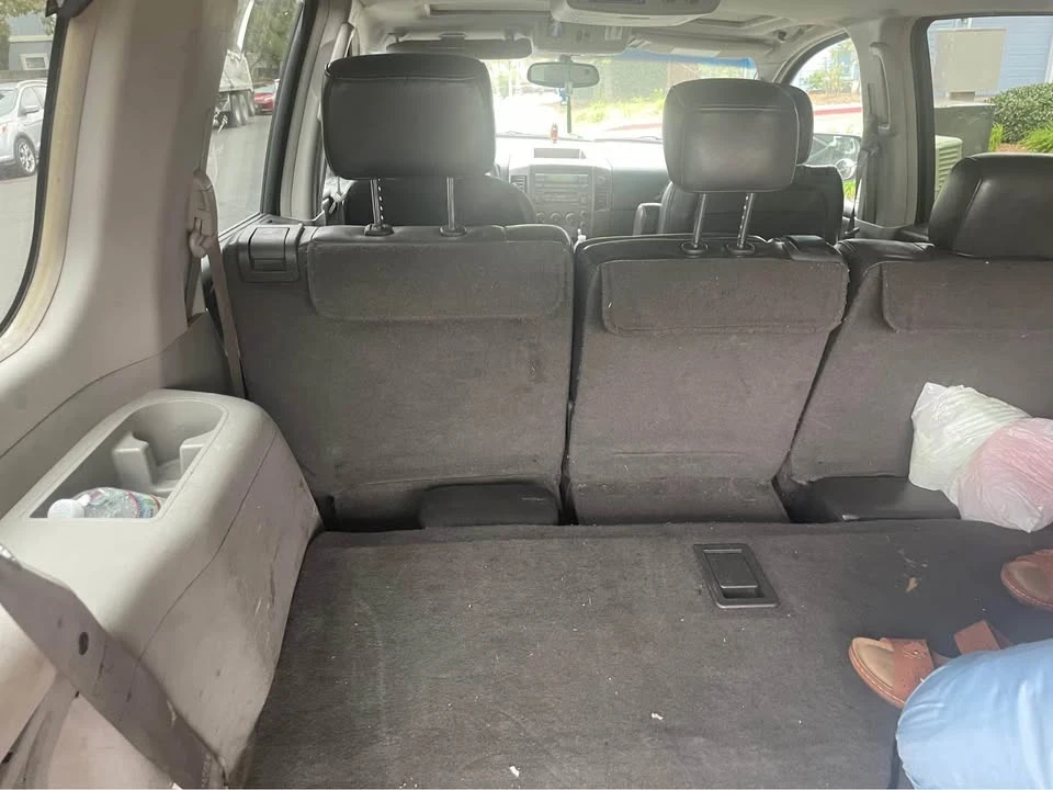 2004 Nissan Armada - Image 3 of 8
