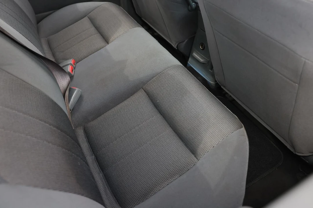 2004 Nissan Frontier 1st Gen - Image 12 of 12