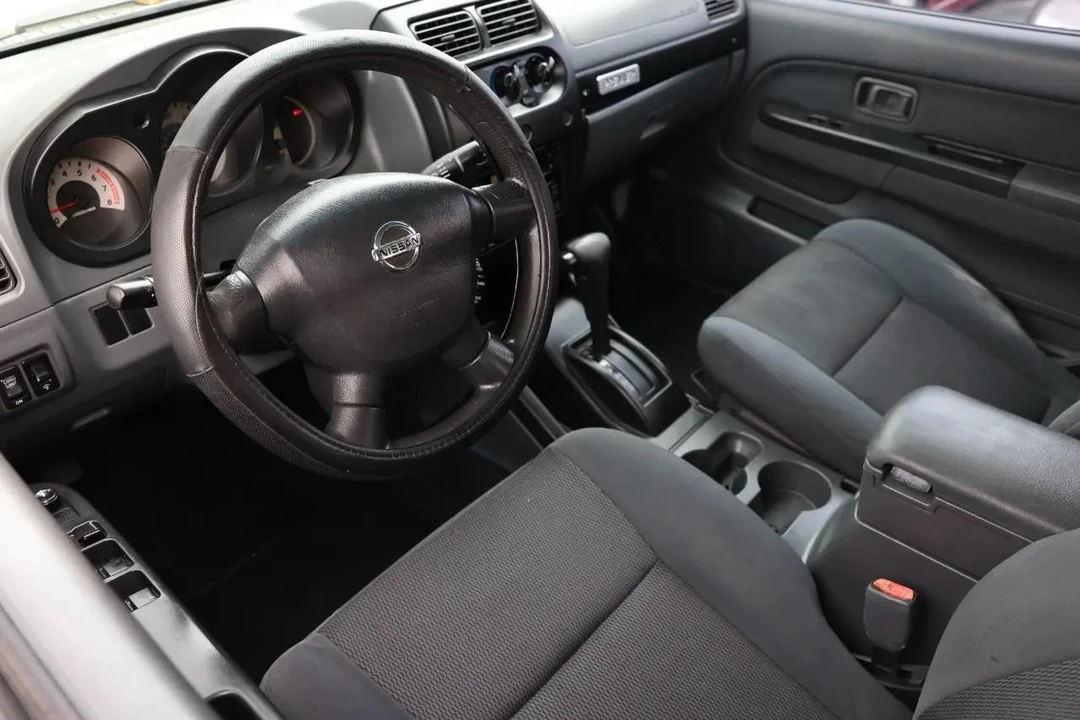 2004 Nissan Frontier 1st Gen - Image 4 of 12