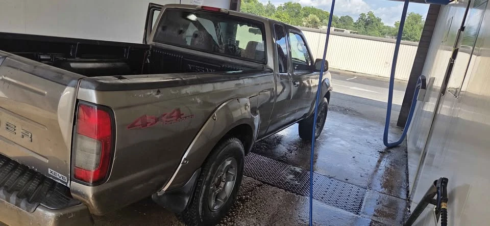 2004 Nissan Frontier 1st Gen - Image 4 of 6