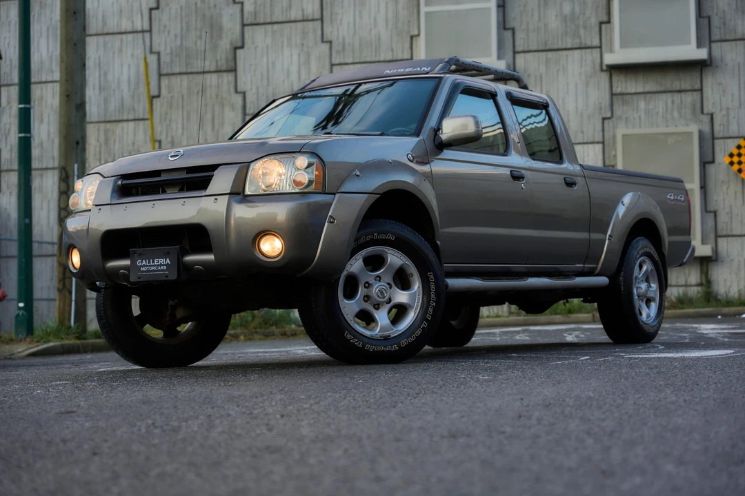 2004 Nissan Frontier 1st Gen - Image 11 of 31