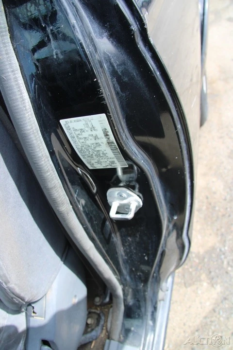 2004 Nissan Frontier 1st Gen - Image 12 of 21