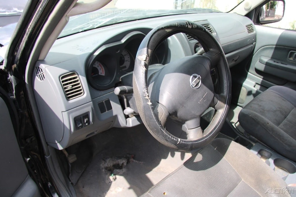 2004 Nissan Frontier 1st Gen - Image 15 of 21