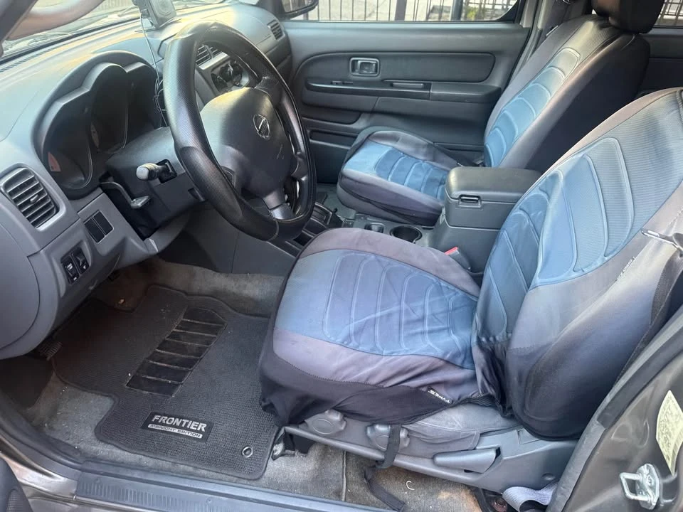 2004 Nissan Frontier 1st Gen - Image 4 of 15