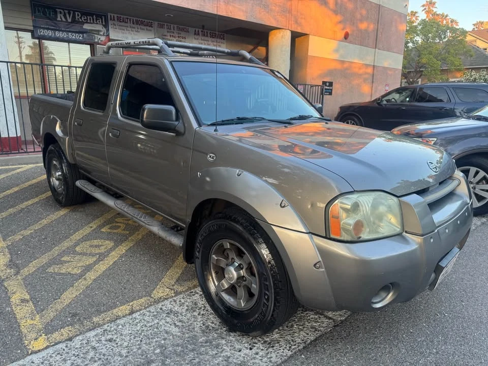 2004 Nissan Frontier 1st Gen - Image 14 of 15