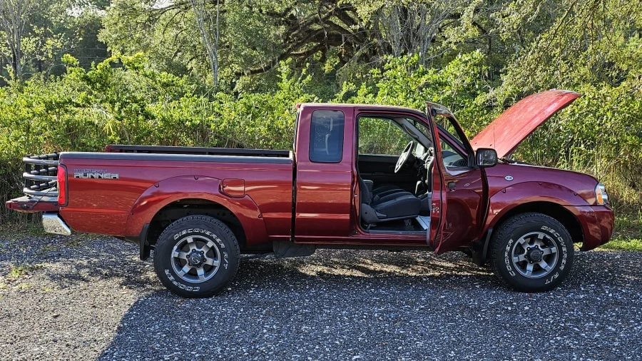 2004 Nissan Frontier 1st Gen - Image 12 of 19
