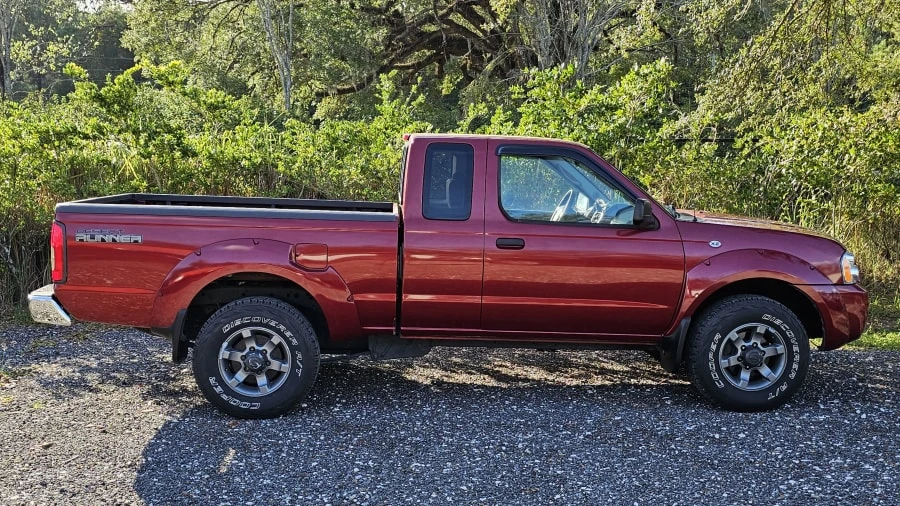2004 Nissan Frontier 1st Gen - Image 2 of 19